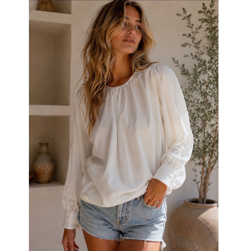 White Billowy Long Sleeve Pleated Cuff Lightweight Blouse Elastic Hem Top Small